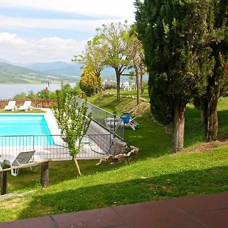 Agriturismo Calcinaia Sul Lago Lantgård
