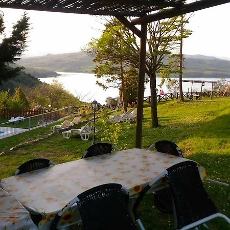 Фермерский дом Agriturismo Calcinaia Sul Lago