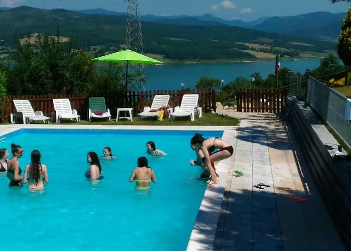 Agriturismo Calcinaia Sul Lago *